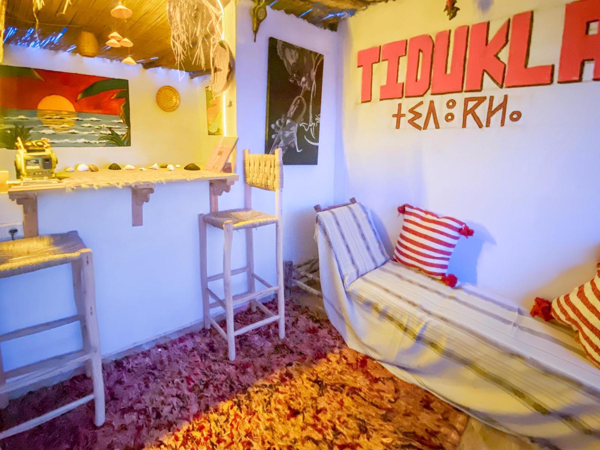 Ostello Bright Wave Surfhouse Tamraght Esterno foto